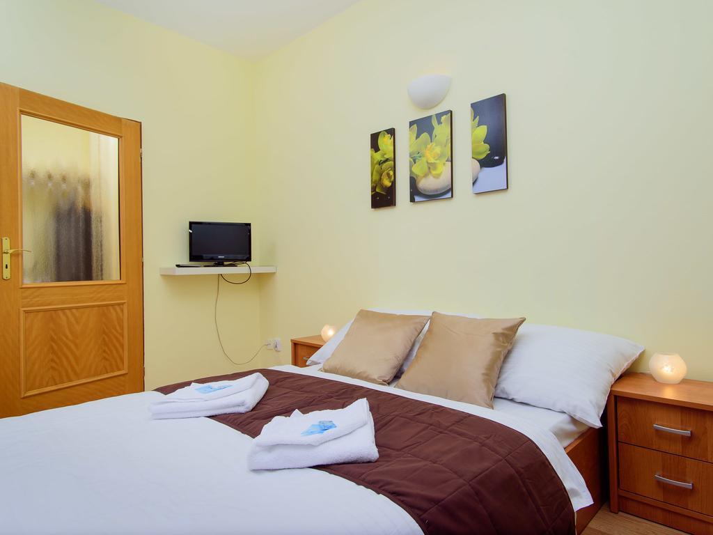 Hotel Brilliant Prag Dış mekan fotoğraf